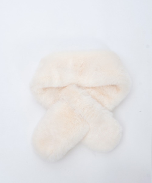 axes femme（アクシーズファム）の「ブローチ付きファーティペット（マフラー・レディース・ブラック/キナリ/ピンク・FREE）」の17枚目の写真