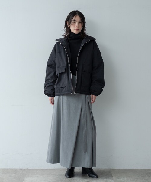 GALLEST（ギャレスト）の「Timeless｜ベルテッドロングスカート【セットアップ対応】（スカート・レディース・チャコールグレー/ベージュ/ライトグレー・40/34/36/38）」の4枚目の写真