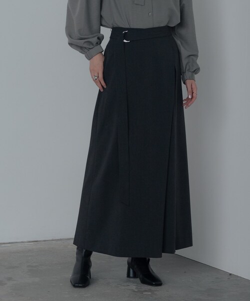 GALLEST（ギャレスト）の「Timeless｜ベルテッドロングスカート【セットアップ対応】（スカート・レディース・チャコールグレー/ベージュ/ライトグレー・40/34/36/38）」の13枚目の写真