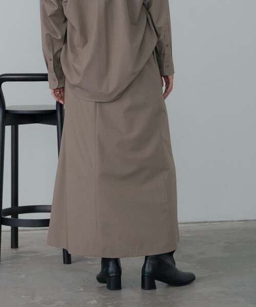 GALLEST（ギャレスト）の「Timeless｜ベルテッドロングスカート【セットアップ対応】（スカート・レディース・チャコールグレー/ベージュ/ライトグレー・40/34/36/38）」の22枚目の写真