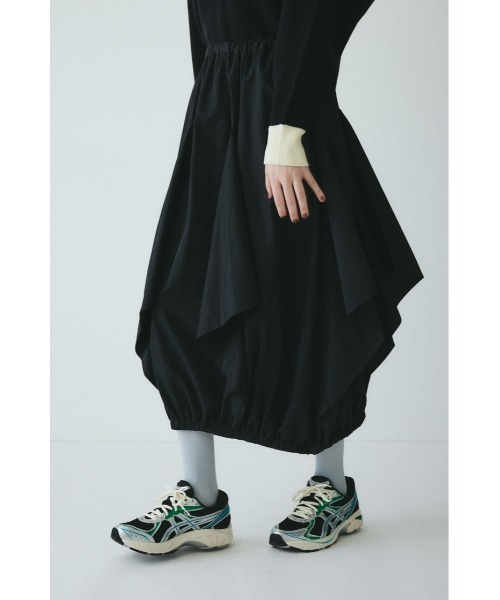 HeRIN.CYE(ヘリンドットサイ)の「Triangle skirt トライアングルスカート(スカート・レディース・ブラウン/グレー/ブラック・FREE)」の5枚目の写真