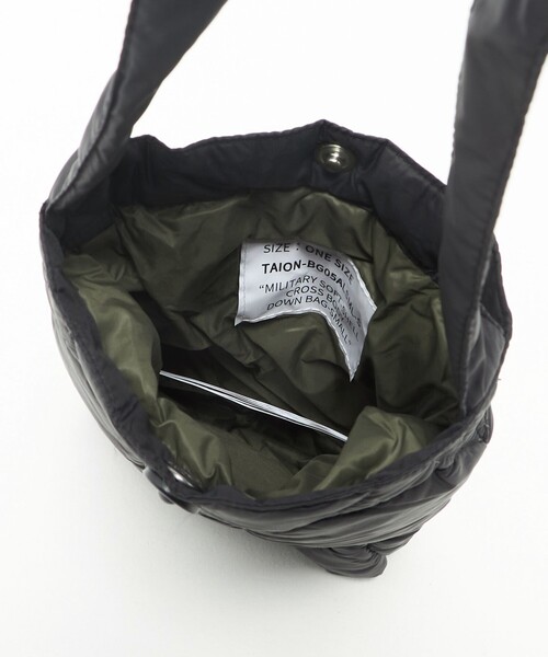 TAION（タイオン）の「＜TAION＞ミリタリー ボディ ショルダーバッグ（ショルダーバッグ・メンズ・オフホワイト/ケリーグリーン/ブラック・FREE）」の13枚目の写真