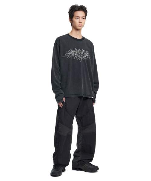 NOMANUAL(NOMANUAL)の「BEHEMOTH LONG SLEEVE TEE - WASHED BLACK(Tシャツ/カットソー・レディース・その他・MEDIUM/LARGE/X-LARGE)」の3枚目の写真