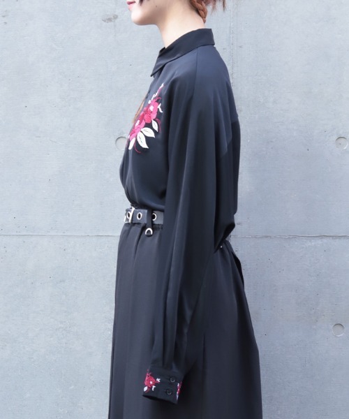 REZEN(リゼン)の「椿刺繍シャツ(シャツ/ブラウス・メンズ・ブルーパープル/ライトグレー/ローズ・LARGE/MEDIUM)」の5枚目の写真