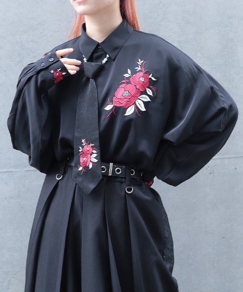 REZEN(リゼン)の「椿刺繍シャツ(シャツ/ブラウス・メンズ・ブルーパープル/ライトグレー/ローズ・LARGE/MEDIUM)」の14枚目の写真