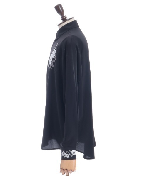 REZEN(リゼン)の「椿刺繍シャツ(シャツ/ブラウス・メンズ・ブルーパープル/ライトグレー/ローズ・LARGE/MEDIUM)」の20枚目の写真