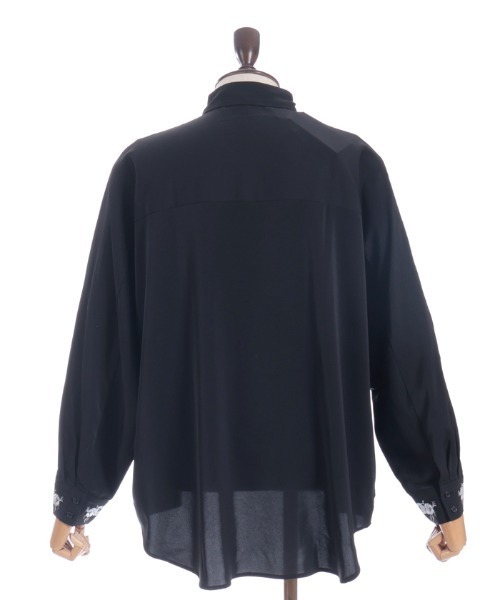 REZEN(リゼン)の「椿刺繍シャツ(シャツ/ブラウス・メンズ・ブルーパープル/ライトグレー/ローズ・LARGE/MEDIUM)」の21枚目の写真