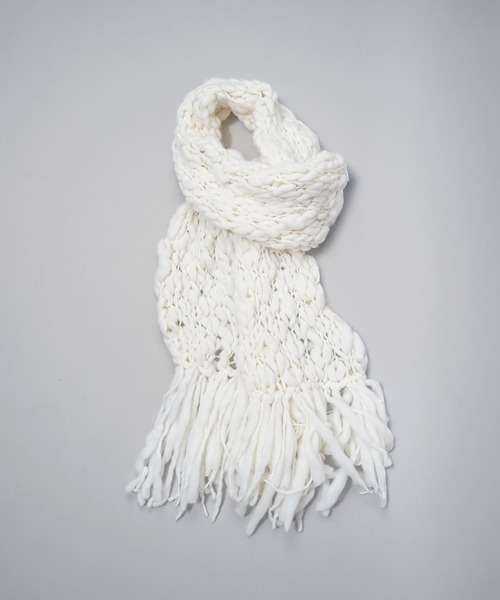 MAISON SPECIAL（メゾンスペシャル）の「《UNISEX》Volume Yarn Fringe Scarf/ボリュームヤーンフリンジマフラー【MAISON SPECIAL/メゾンスペシャル】（マフラー・メンズ・アイボリー/ブラック・FREE）」の5枚目の写真