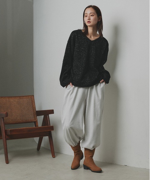 ad thie(アドティエ)の「スエード ショートブーツ(ブーツ・レディース・キャメル/ベージュ/ブラック・MEDIUM/LARGE)」の22枚目の写真
