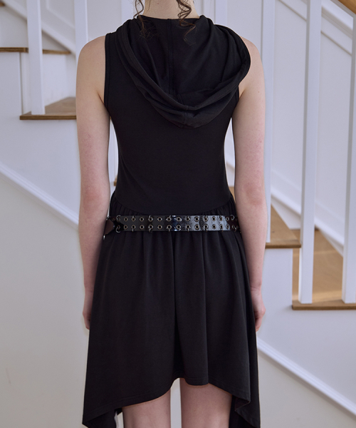 ROSEFRANTZ（ロゼフランツ）の「Sleeveless Hood Mini Dress [Black]（ワンピース・レディース・ブラック・FREE）」の3枚目の写真