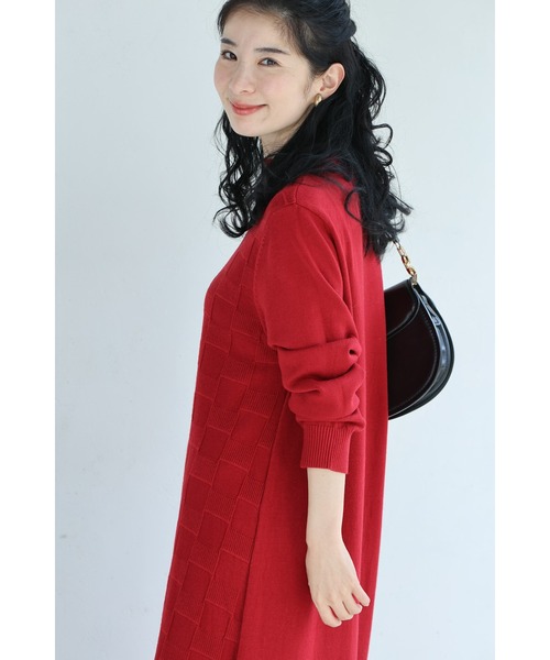 cawaii(カワイイ)の「ブロックチェック浮かぶ裾フリンジニットミディアムワンピース(ワンピース・レディース・レッド・FREE)」の15枚目の写真
