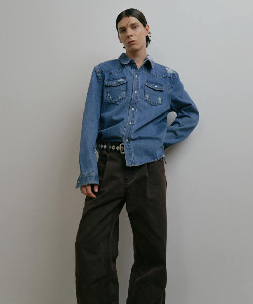 DUSTYWHITE(ダスティーホワイト)の「BROWN DIRTY WASHED OXFORD WIDE TUCK PANTS(その他パンツ・メンズ・その他・LARGE/MEDIUM/SMALL)」の12枚目の写真
