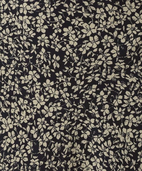 A part by（アパートバイ）の「フラワープリントナロースカート（スカート・レディース・アイボリー/ブラック/グリーン・SMALL/MEDIUM）」の16枚目の写真