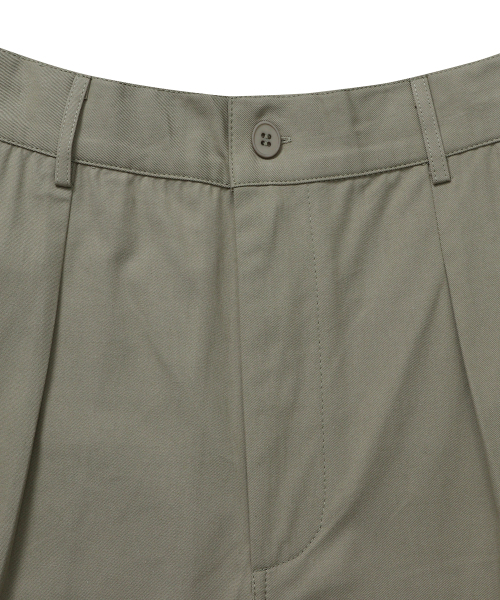 CONNECT KINLOCH(コネクトキンロック)の「ツーピンタックハーフパンツ(ライトカーキ)(その他パンツ・メンズ・その他・MEDIUM/LARGE/X-LARGE)」の4枚目の写真