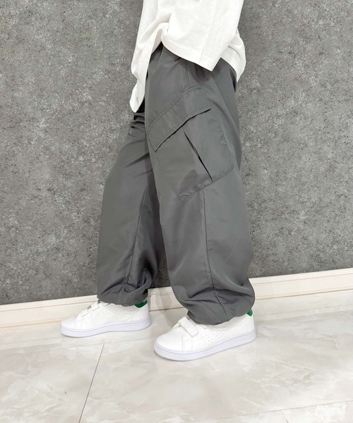その他セレクト(ソノタセレクト)の「裏メッシュ バルーンカーゴパンツ(カーゴパンツ・キッズ・ブラック/チャコールグレー/オフホワイト/ダークグリーン/ベージュ・130cm/140cm/120cm/110cm/160cm/150cm)」の22枚目の写真