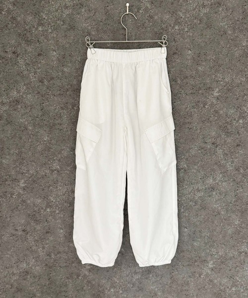 その他セレクト(ソノタセレクト)の「裏メッシュ バルーンカーゴパンツ(カーゴパンツ・キッズ・ブラック/チャコールグレー/オフホワイト/ダークグリーン/ベージュ・130cm/140cm/120cm/110cm/160cm/150cm)」の18枚目の写真