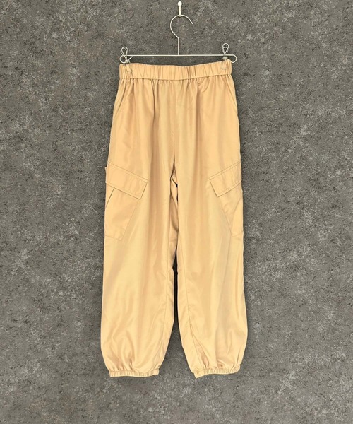 その他セレクト(ソノタセレクト)の「裏メッシュ バルーンカーゴパンツ(カーゴパンツ・キッズ・ブラック/チャコールグレー/オフホワイト/ダークグリーン/ベージュ・130cm/140cm/120cm/110cm/160cm/150cm)」の17枚目の写真