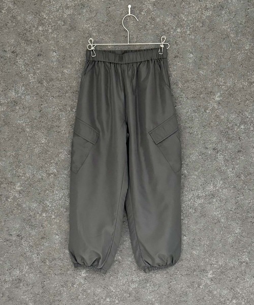 その他セレクト(ソノタセレクト)の「裏メッシュ バルーンカーゴパンツ(カーゴパンツ・キッズ・ブラック/チャコールグレー/オフホワイト/ダークグリーン/ベージュ・130cm/140cm/120cm/110cm/160cm/150cm)」の15枚目の写真