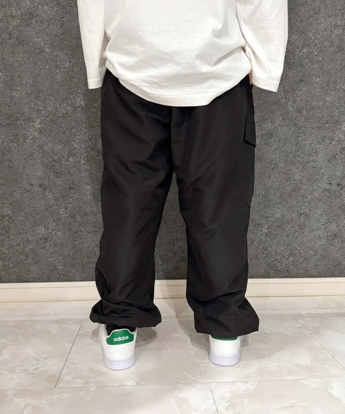 その他セレクト(ソノタセレクト)の「裏メッシュ バルーンカーゴパンツ(カーゴパンツ・キッズ・ブラック/チャコールグレー/オフホワイト/ダークグリーン/ベージュ・130cm/140cm/120cm/110cm/160cm/150cm)」の11枚目の写真