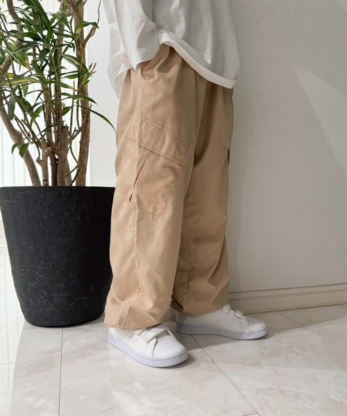 その他セレクト(ソノタセレクト)の「裏メッシュ バルーンカーゴパンツ(カーゴパンツ・キッズ・ブラック/チャコールグレー/オフホワイト/ダークグリーン/ベージュ・130cm/140cm/120cm/110cm/160cm/150cm)」の9枚目の写真