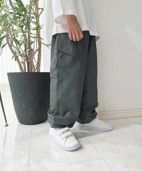 その他セレクト(ソノタセレクト)の「裏メッシュ バルーンカーゴパンツ(カーゴパンツ・キッズ・ブラック/チャコールグレー/オフホワイト/ダークグリーン/ベージュ・130cm/140cm/120cm/110cm/160cm/150cm)」の7枚目の写真