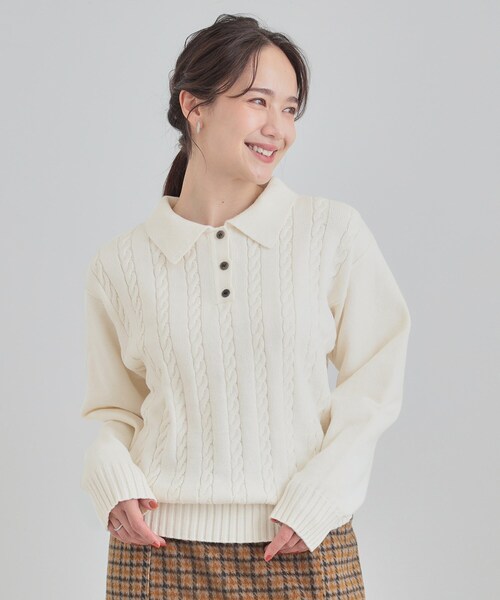 DRESKIP（ドレスキップ）の「【S-LL】配色ボタンがポイント 襟付きケーブルニット（ニット/セーター・レディース・オフホワイト/グレー/ワインレッド・04/03/02/01）」の8枚目の写真