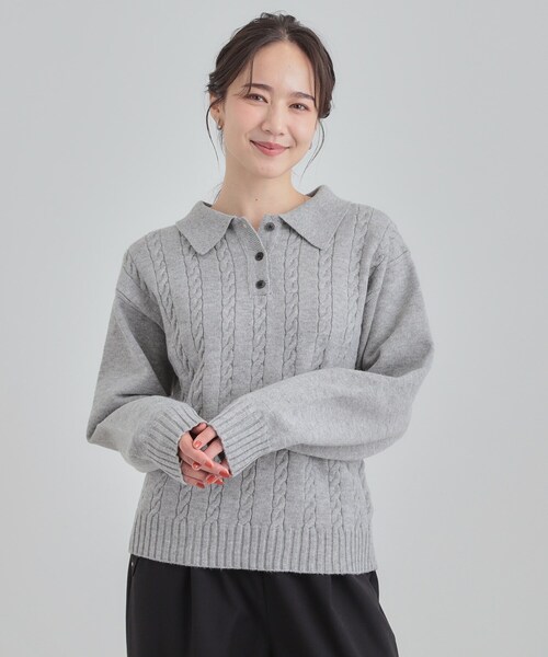 DRESKIP（ドレスキップ）の「【S-LL】配色ボタンがポイント 襟付きケーブルニット（ニット/セーター・レディース・オフホワイト/グレー/ワインレッド・04/03/02/01）」の4枚目の写真