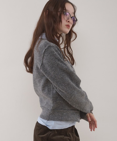 MUHET（ミュエータ）の「covered-button crew neck cardigan / クルミボタンカーディガン（カーディガン/ボレロ・レディース・ブラウン/ベージュ/ライトブルー/チャコールグレー・FREE）」の10枚目の写真