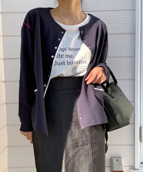 Q（キュー）の「ミニ裏毛ラインボックスカーデ（カーディガン/ボレロ・レディース・ライトグレー/ネイビー・MEDIUM）」の16枚目の写真