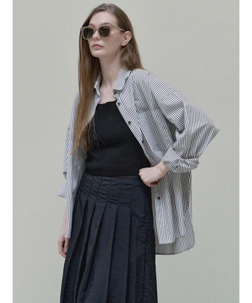 AVANT-G(アバン)の「Nylon Pleated Long Skirt - black(スカート・レディース・その他・FREE)」の2枚目の写真