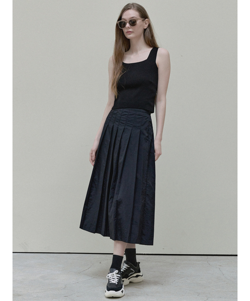 AVANT-G(アバン)の「Nylon Pleated Long Skirt - black(スカート・レディース・その他・FREE)」の4枚目の写真