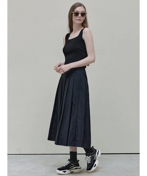 AVANT-G(アバン)の「Nylon Pleated Long Skirt - black(スカート・レディース・その他・FREE)」の5枚目の写真