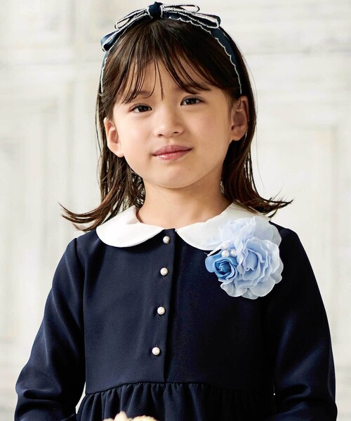 BeBe（ベベ）の「【日本製】フラワーコサージュ（ブローチ/コサージュ・キッズ・ブルー/ホワイト・FREE）」の5枚目の写真