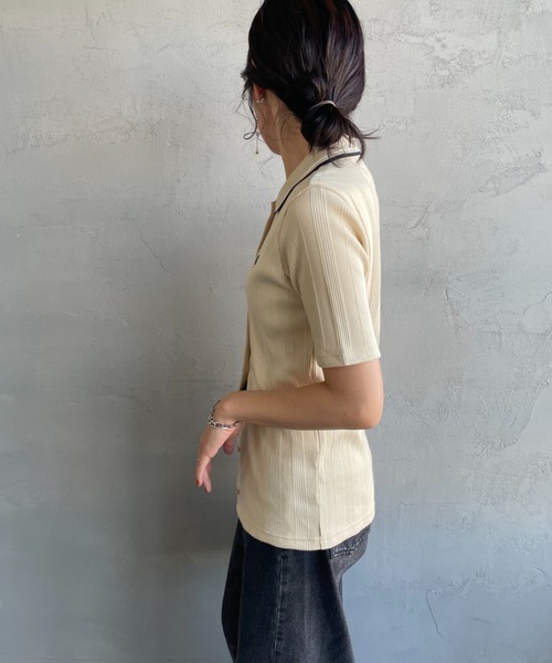 FRED PERRY（フレッドペリー）の「[FRED PERRY/フレッドペリー] 別注 ツインティップライン リブポロシャツ（ポロシャツ・レディース・オートミール/キナリ/チャコールグレー/ブラック・8/10）」の22枚目の写真