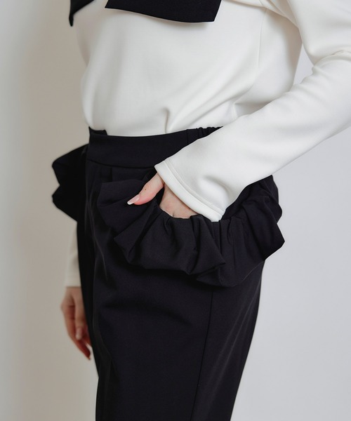 PICCIN PERLA（ピッチンペルラ）の「フリルポケットテーパードパンツ（その他パンツ・レディース・ブラック・S/M）」の11枚目の写真