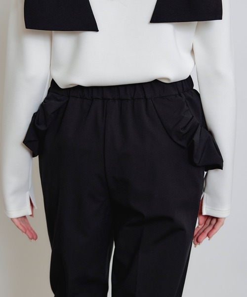 PICCIN PERLA（ピッチンペルラ）の「フリルポケットテーパードパンツ（その他パンツ・レディース・ブラック・S/M）」の10枚目の写真