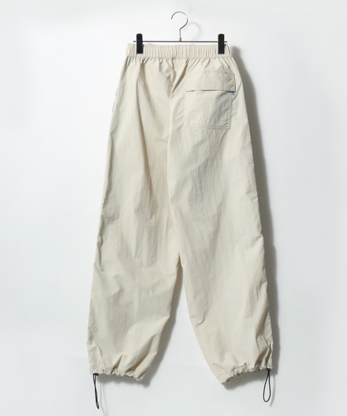 DISCUS（ディスカス）の「2026SS DISCUS/ディスカス ナイロン ワンポイントロゴ刺繍 サイドライン ワイドトラックパンツ レディース メンズ（その他パンツ・メンズ・アイボリー/ブラック/ベージュ/ネイビー・M/L/LL）」の6枚目の写真