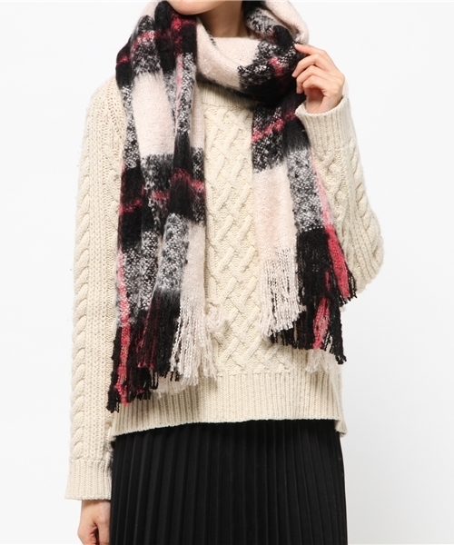 ikka（イッカ）の「シャギーチェックマフラー（マフラー・レディース・ブルー/ブラック・FREE）」の5枚目の写真