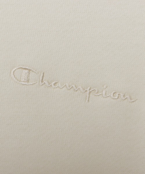 Champion(チャンピオン)の「【Champion/チャンピオン】レディース クルーネックスウェットシャツ(スウェット・レディース・アッシュグレー/オリーブ/ブラック/オフホワイト/レッド系その他3/ネイビー・MEDIUM/SMALL/X-LARGE/LARGE)」の18枚目の写真
