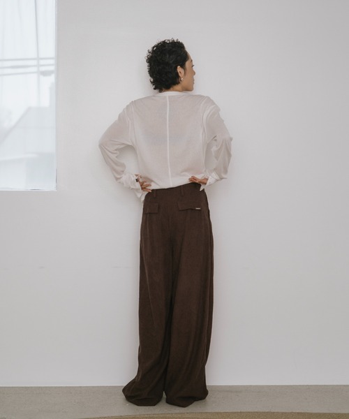 VION(ヴィオン)の「コーデュロイタックワイドパンツ / Corduroy Tuck Wide Pants(その他パンツ・レディース・ブラック/ブラウン・FREE)」の7枚目の写真