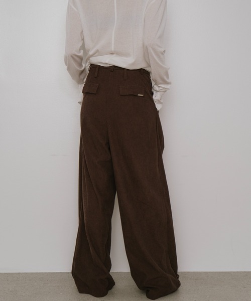 VION(ヴィオン)の「コーデュロイタックワイドパンツ / Corduroy Tuck Wide Pants(その他パンツ・レディース・ブラック/ブラウン・FREE)」の8枚目の写真