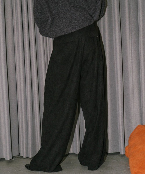 VION(ヴィオン)の「コーデュロイタックワイドパンツ / Corduroy Tuck Wide Pants(その他パンツ・レディース・ブラック/ブラウン・FREE)」の16枚目の写真