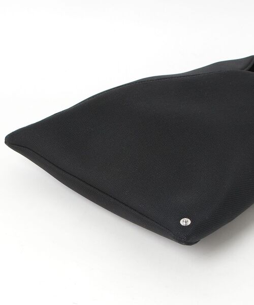 MM6 Maison Margiela（ｴﾑｴﾑｼｯｸｽ ﾒｿﾞﾝ ﾏﾙｼﾞｪﾗ）の「SMALL JAPANESE HANDBAG S54WD0043（ショルダーバッグ・メンズ・ブラック/オレンジ・FREE）」の5枚目の写真
