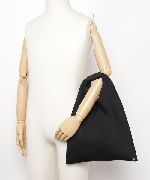 MM6 Maison Margiela（ｴﾑｴﾑｼｯｸｽ ﾒｿﾞﾝ ﾏﾙｼﾞｪﾗ）の「SMALL JAPANESE HANDBAG S54WD0043（ショルダーバッグ・メンズ・ブラック/オレンジ・FREE）」の7枚目の写真