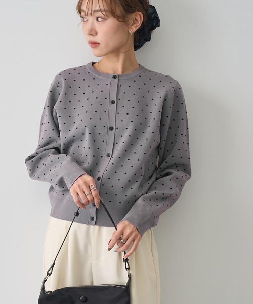 NOGLE(ノグル)の「【NOGLE/ノグル】ドットジャガードエアリーカーディガン(カーディガン/ボレロ・レディース・ブルー/グレー/ネイビー/アイボリー・FREE)」の3枚目の写真