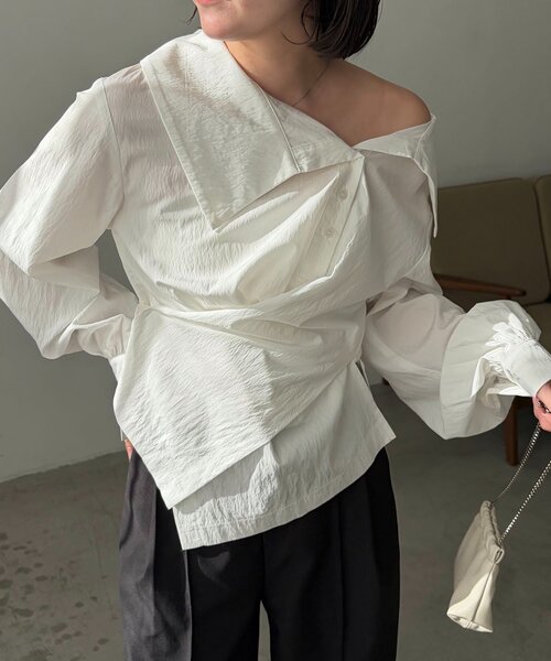 CAPRICIEUX LE'MAGE（カプリシューレマージュ）の「カシュクールシャツ