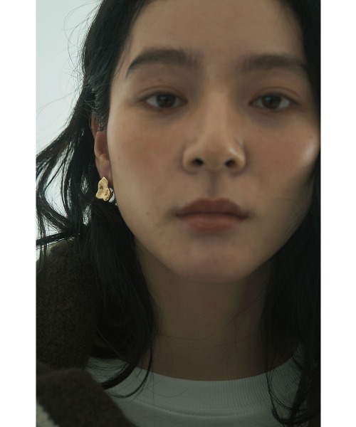 marjour（マージュール）の「WAVE METAL PIERCE（ピアス（両耳用）・レディース・シルバー×ゴールド・FREE）」の13枚目の写真