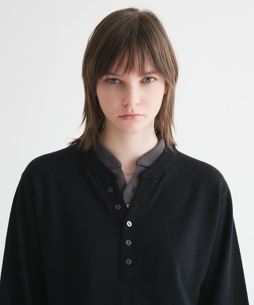 selle glant(セレグランテ)の「LAYERED STYLE HENRY NECK KNIT/レイヤードスタイルヘンリーネックニット(ニット/セーター・メンズ・ブラック×グレー/ネイビー/ブラック×ブルー・SMALL/MEDIUM/LARGE)」の9枚目の写真