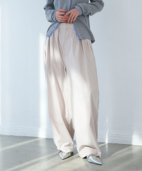 ELLEgirl（エルガール）の「4タックカーブパンツ（その他パンツ・レディース・ライトグレー/ブラック/スモークピンク・M/L）」の3枚目の写真