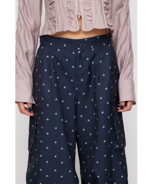 LAGUA GEM(ラグアジェム)の「TINY PATTERN CARGO パンツ(カーゴパンツ・レディース・オフホワイト/ネイビー・X-SMALL/SMALL/MEDIUM)」の14枚目の写真